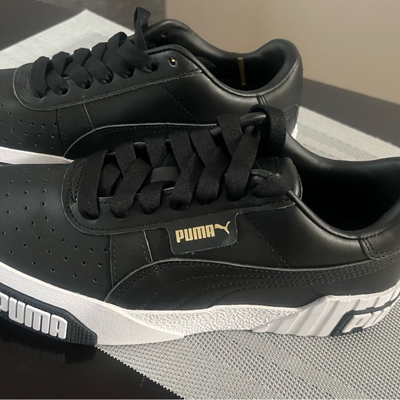 Puma sneackers - Picture 2 of 2